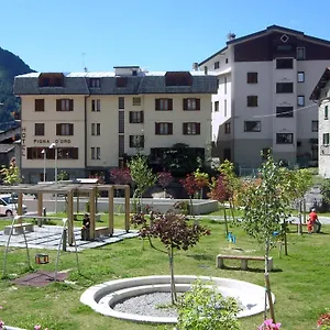Hotel Pigna D'oro, Chiesa in Valmalenco
